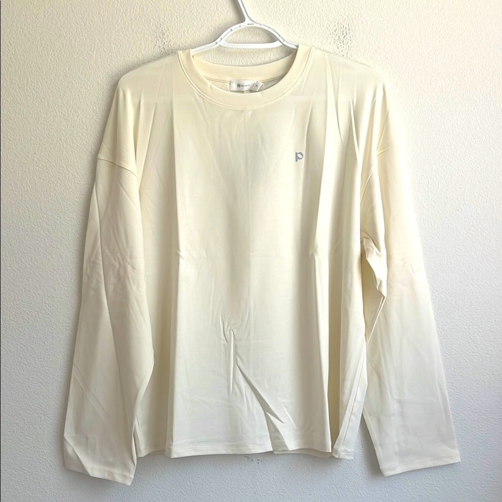 NEW Neiwai Boundless Cream Long Sleeve Tee Vanilla